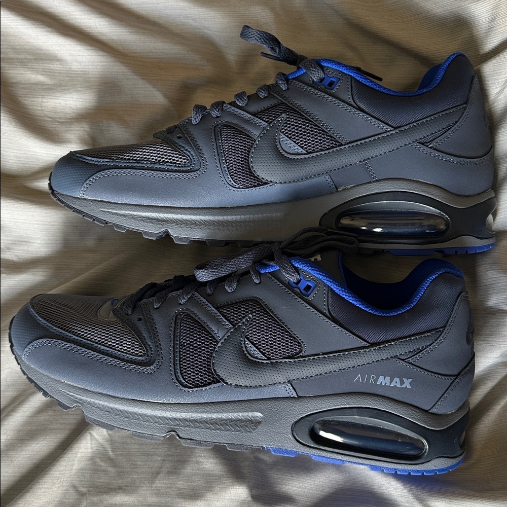 Nike Air Max Command trainers in blue and grey #AirMax.